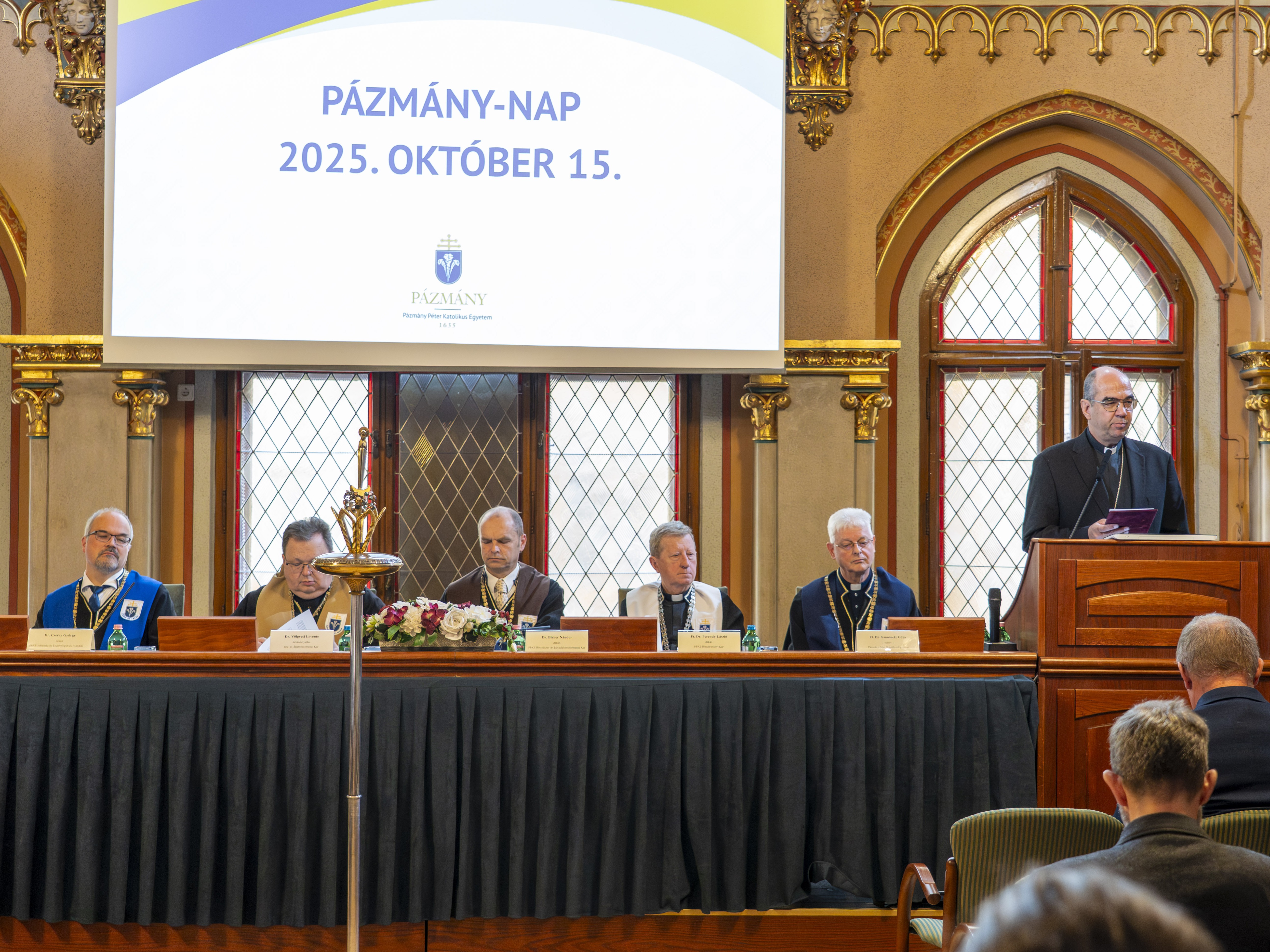 Díszdoktoravatás és elismerések az idei Pázmány Napon