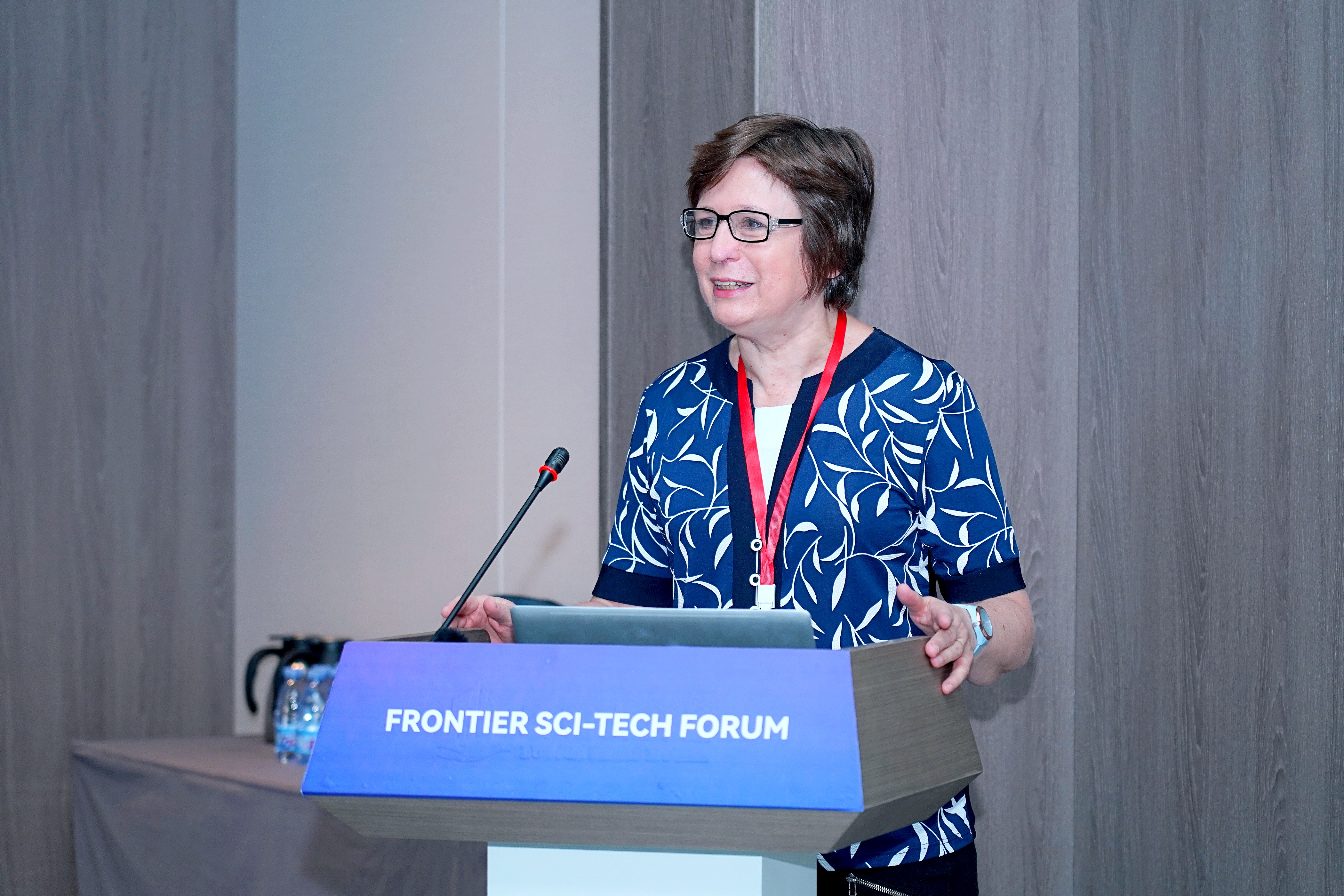 Tudományos kapcsolatok bővítése Kínában