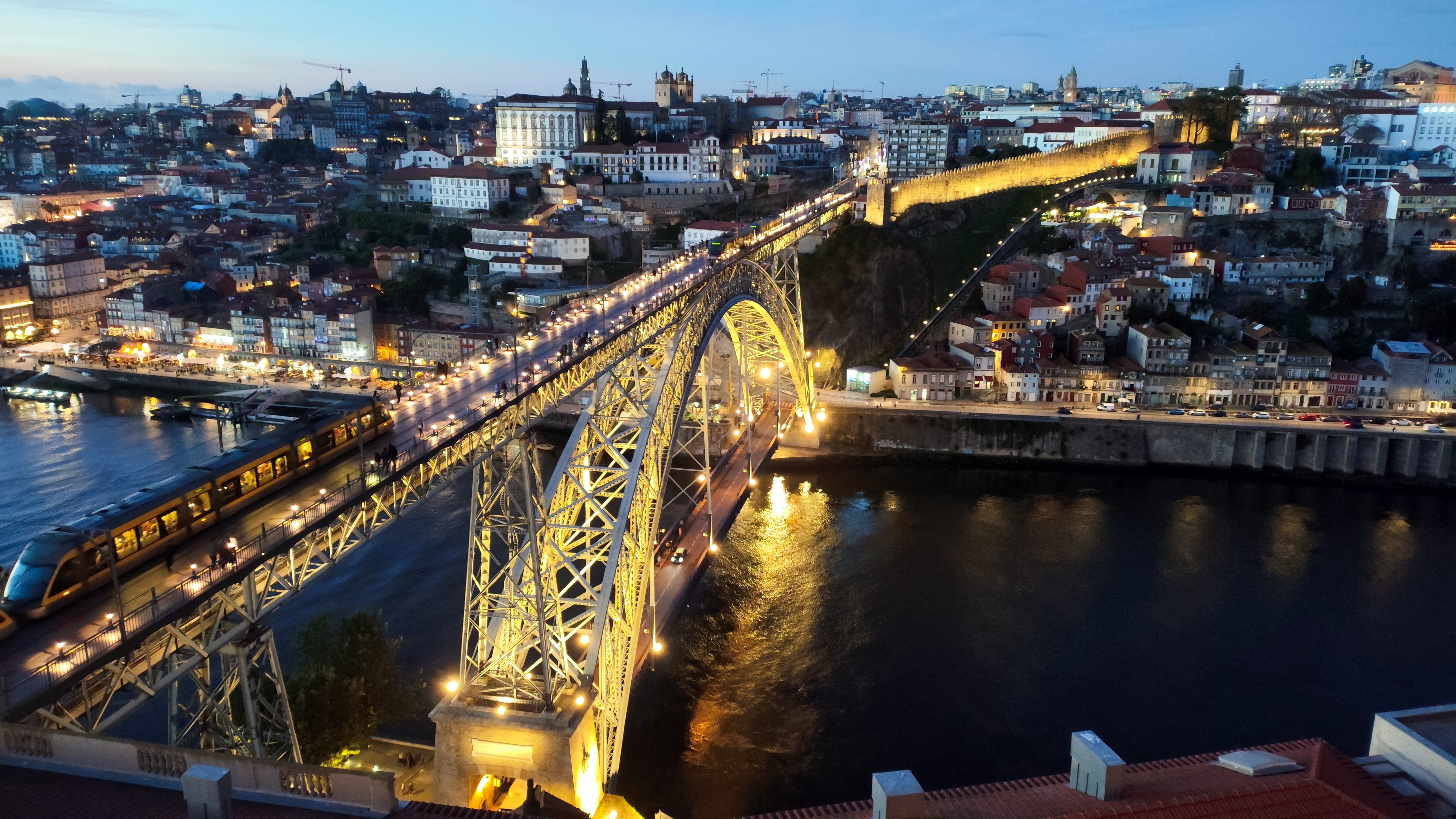 Látogatás a Portugál Katolikus Egyetemen