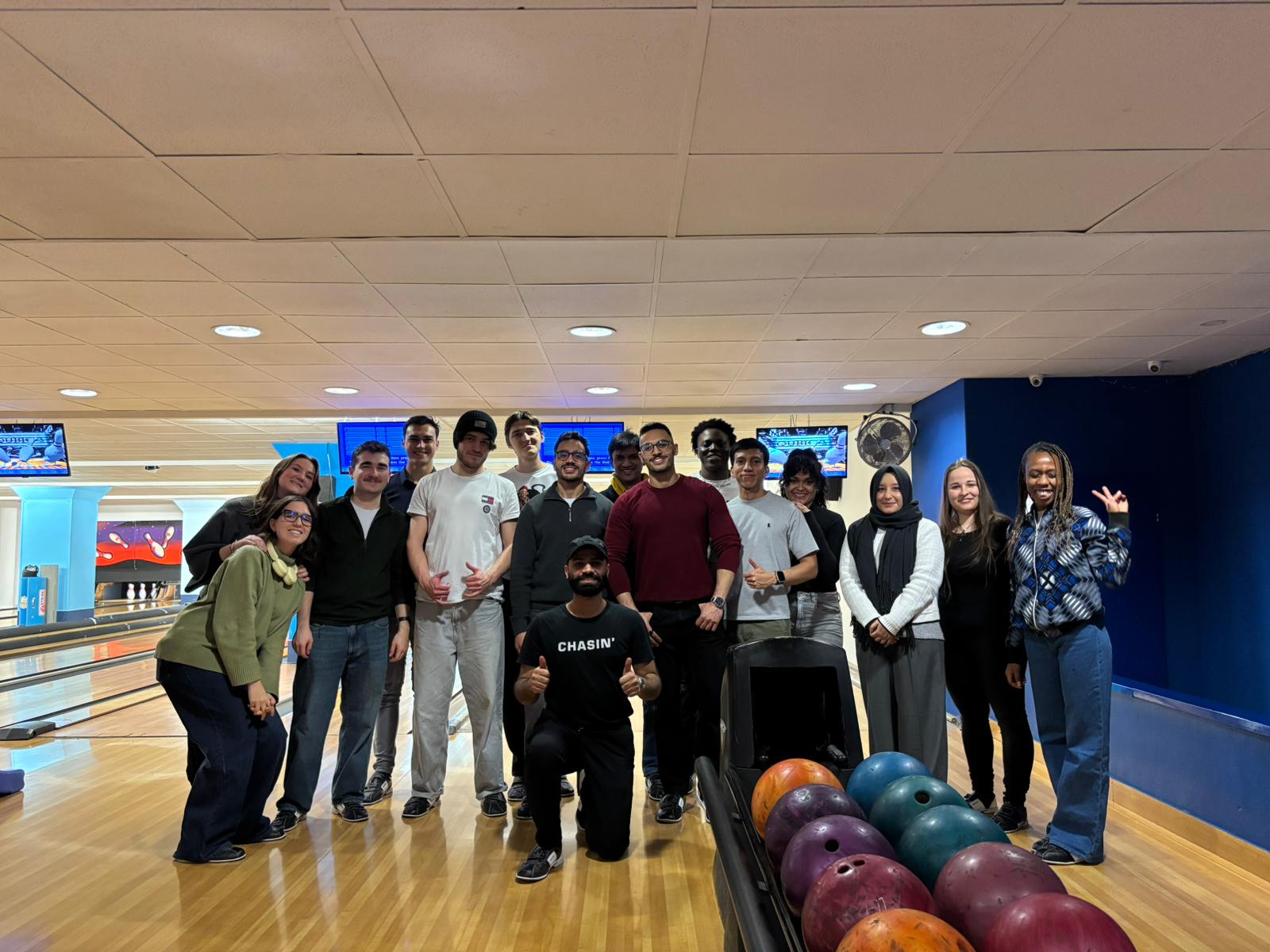 Golyók, bábuk és nemzetközi barátságok: bowlinggal indult a tavaszi félév