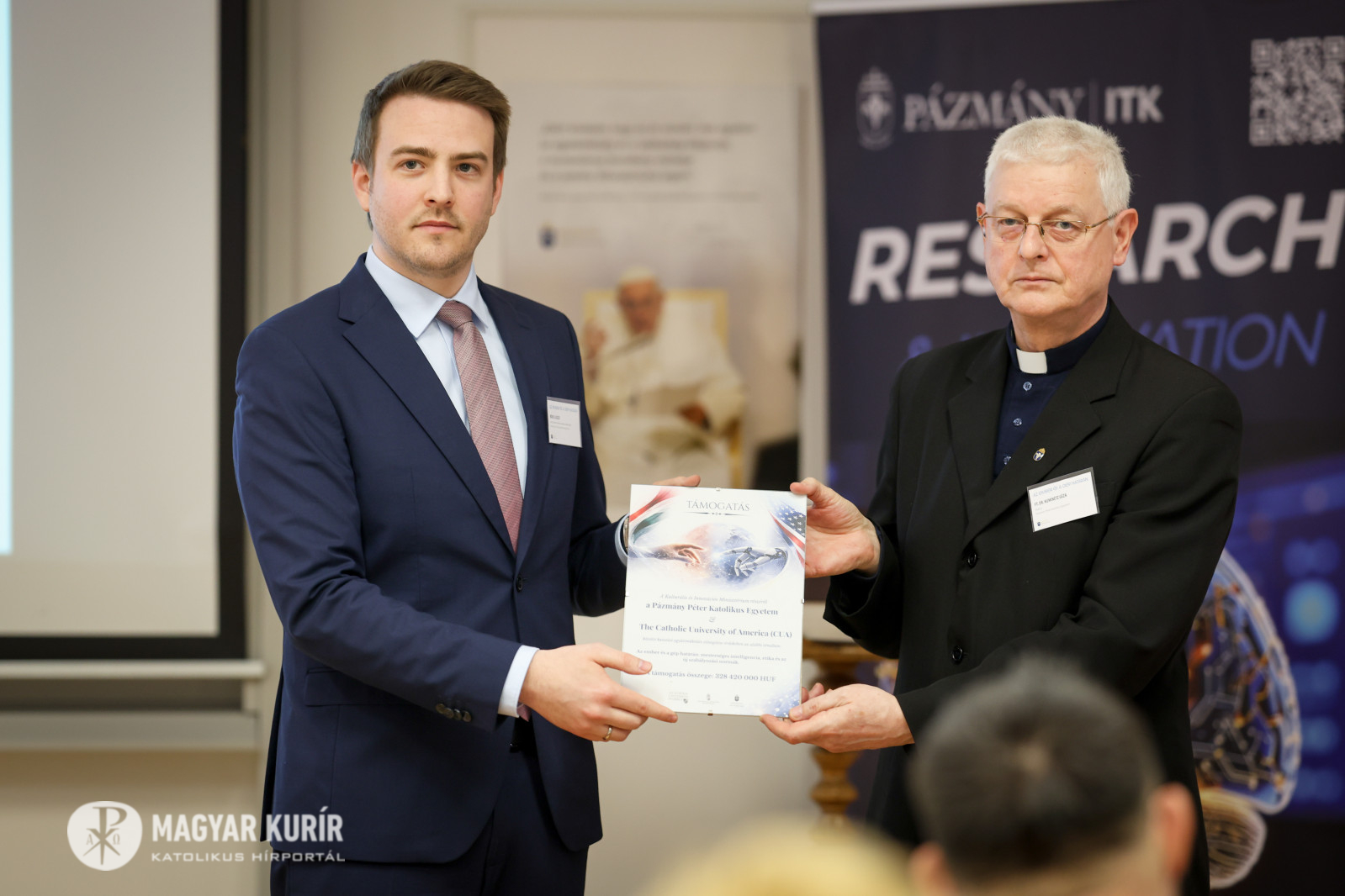 Ember és gép határán – A mesterséges intelligenciáról rendeztek nemzetközi konferenciát a Pázmányon